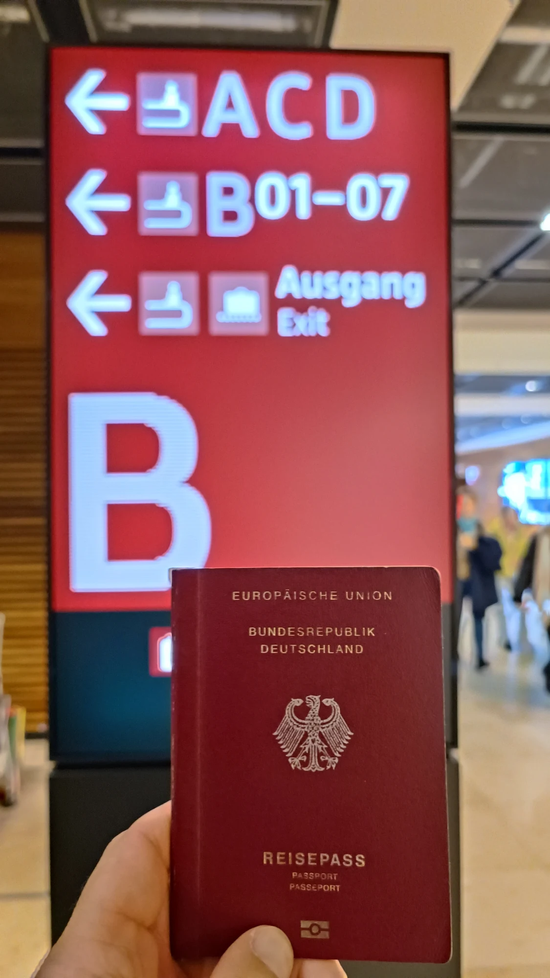 1715121668905