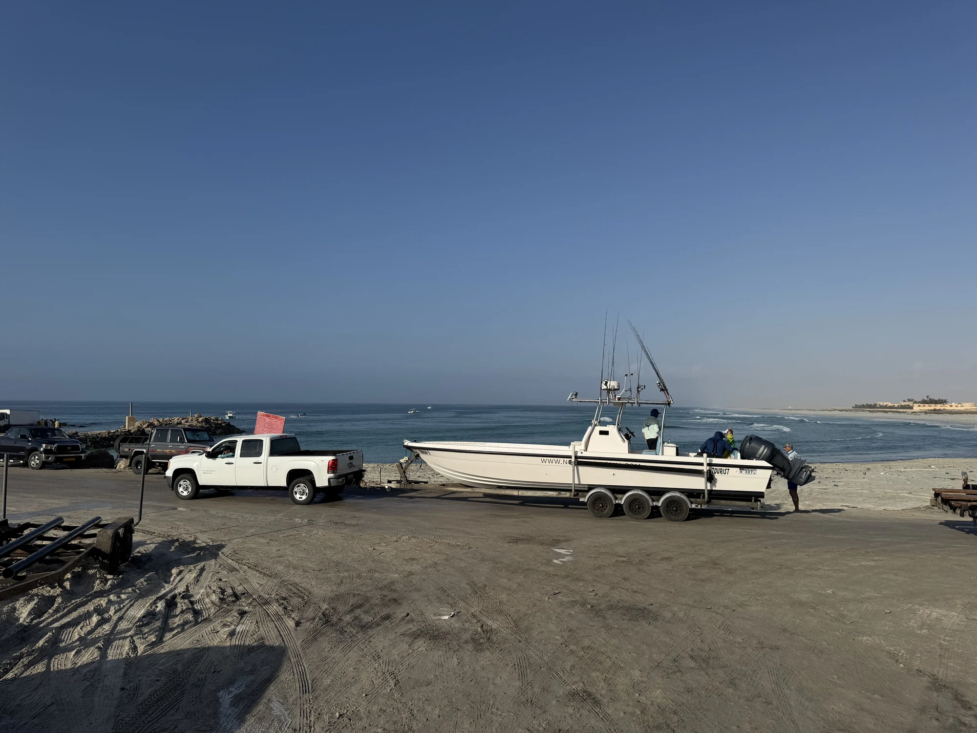 oman hallaniyat 25