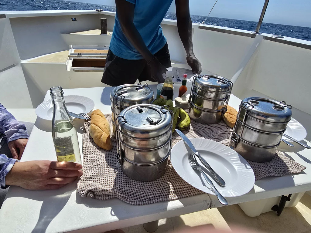 Mittagessen auf dem Boot